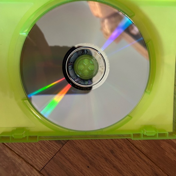 Xbox 360, Disney Infinity 2.0 with disk and the game thing with cord. Toy box. - Picture 3 of 11